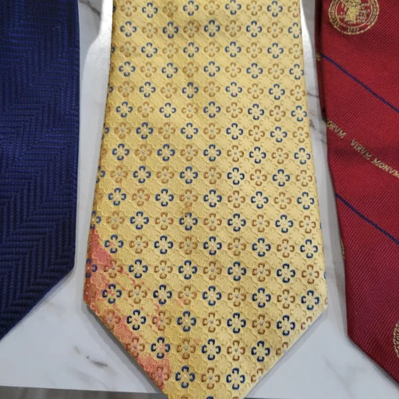 Silk Tie Lot - Picture 14 of 14